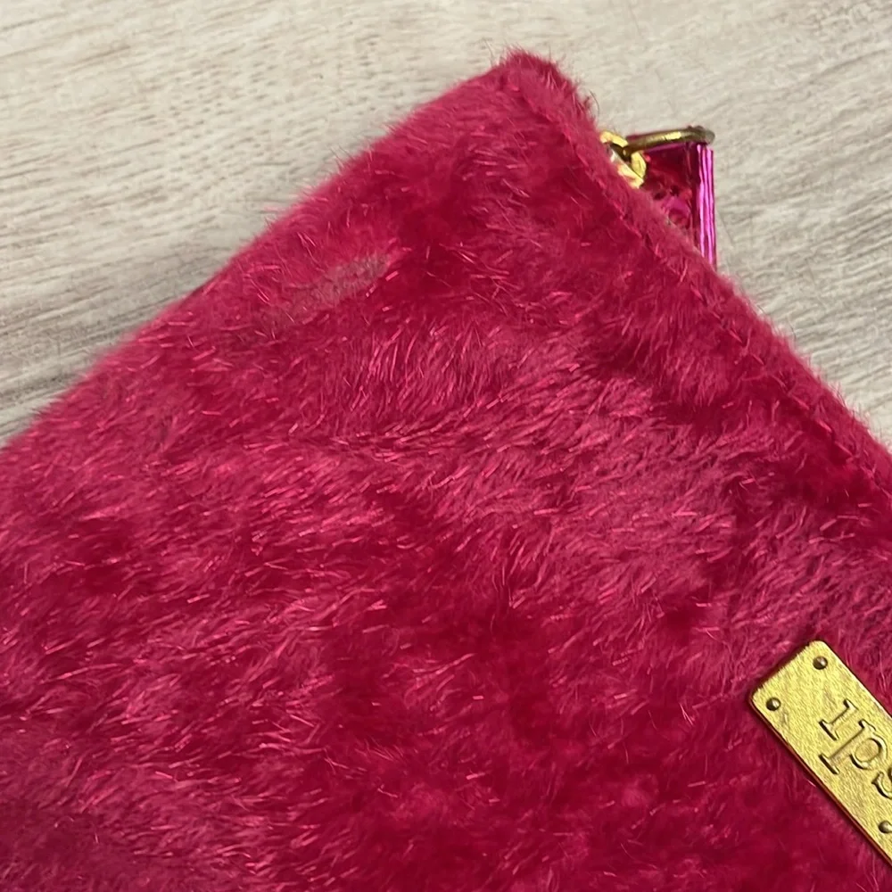 Ipsy Pink Faux Fur Glam Bag Zip Top Makeup/ Cosmetics Case Approximately 5” X 7”